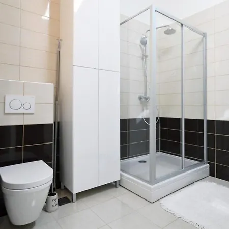 Leo 아파트 플로체